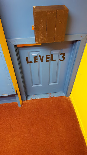 Connect 4 door